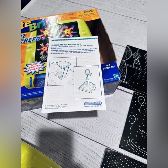 Vintage LiteBrite Flatscreen - Picture 6 of 6